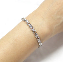  Women's Xoxo Hugs Kisses CZ Tennis Bracelet 7.5"