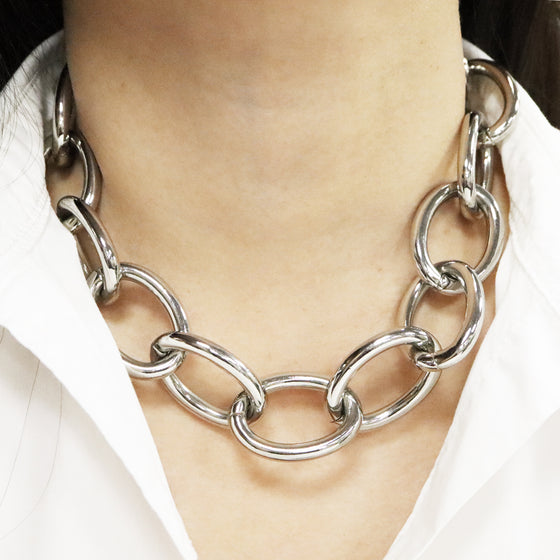 Women's Metal Oval Chain Link Statement Necklace 20"